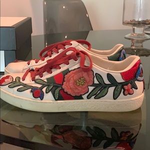 🔥Sale🔥Gucci Sneakers Size 36